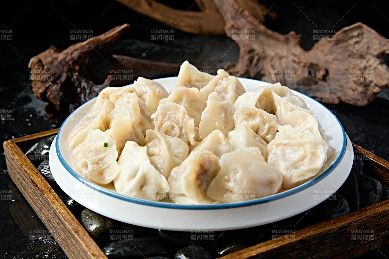 手工猪肉大葱馅饺子