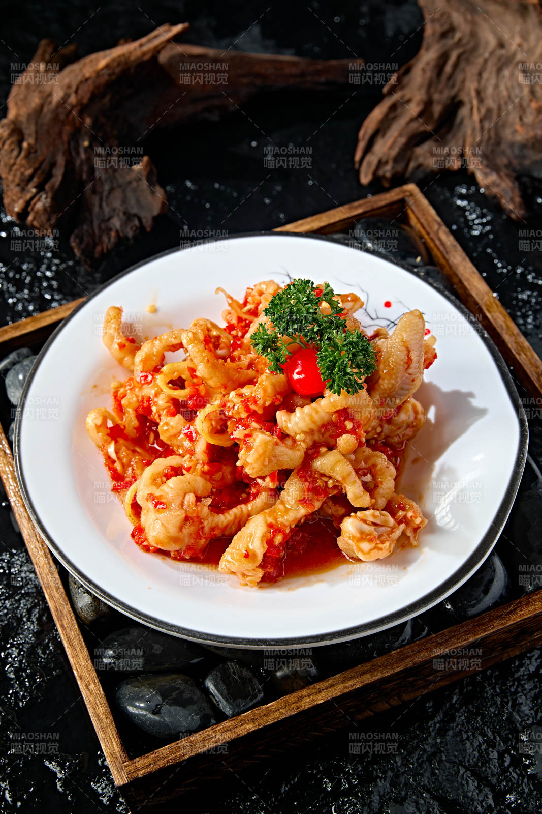 精美凉菜柠檬酸辣脱骨凤爪图片