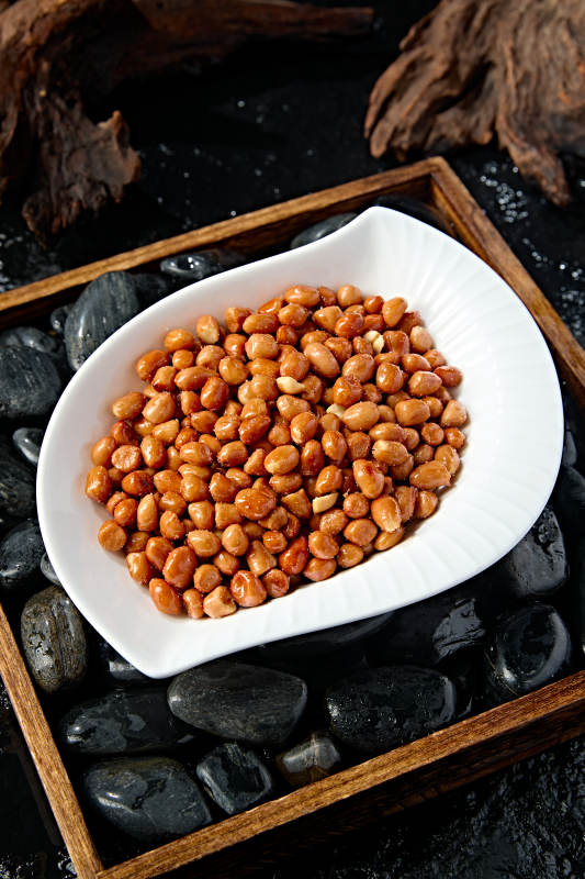 佐酒小吃油炸花生米