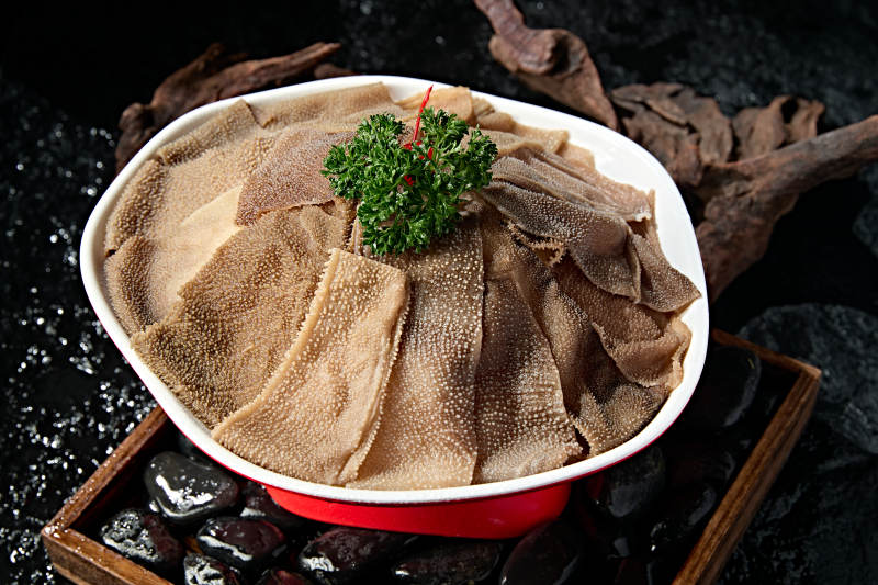美味火锅食材鲜嫩大片毛肚