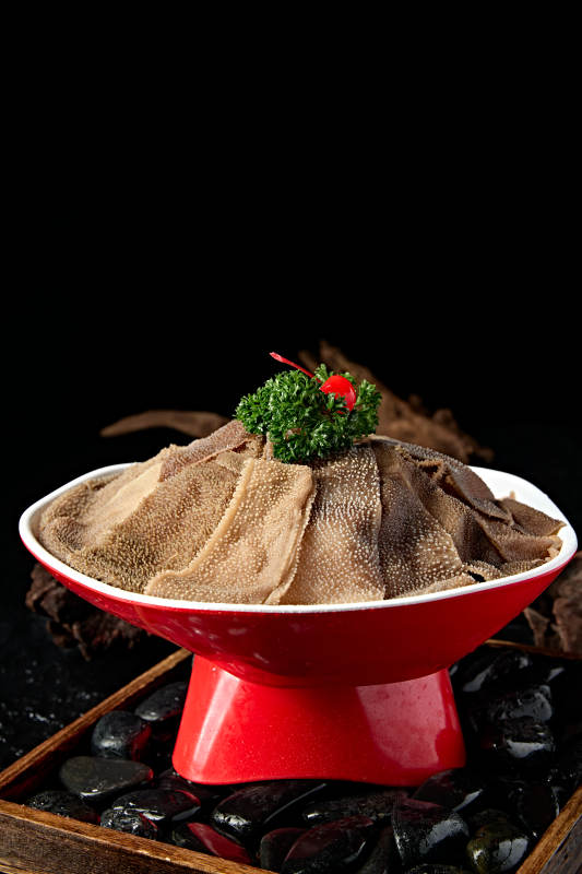 美味火锅食材鲜嫩大片毛肚