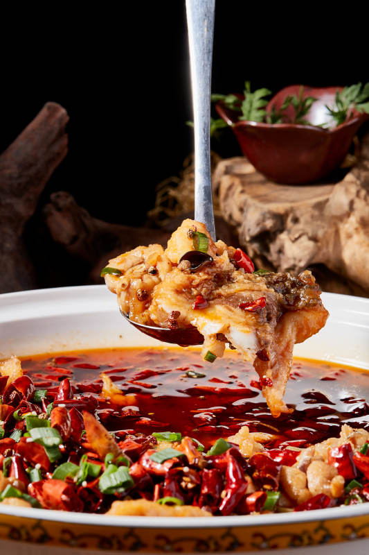 香辣水煮牛蛙草魚片