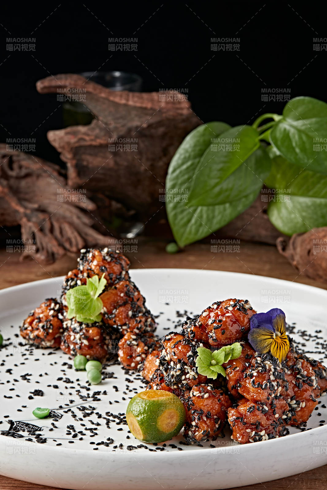 芝麻炸糖醋炸鸡丁