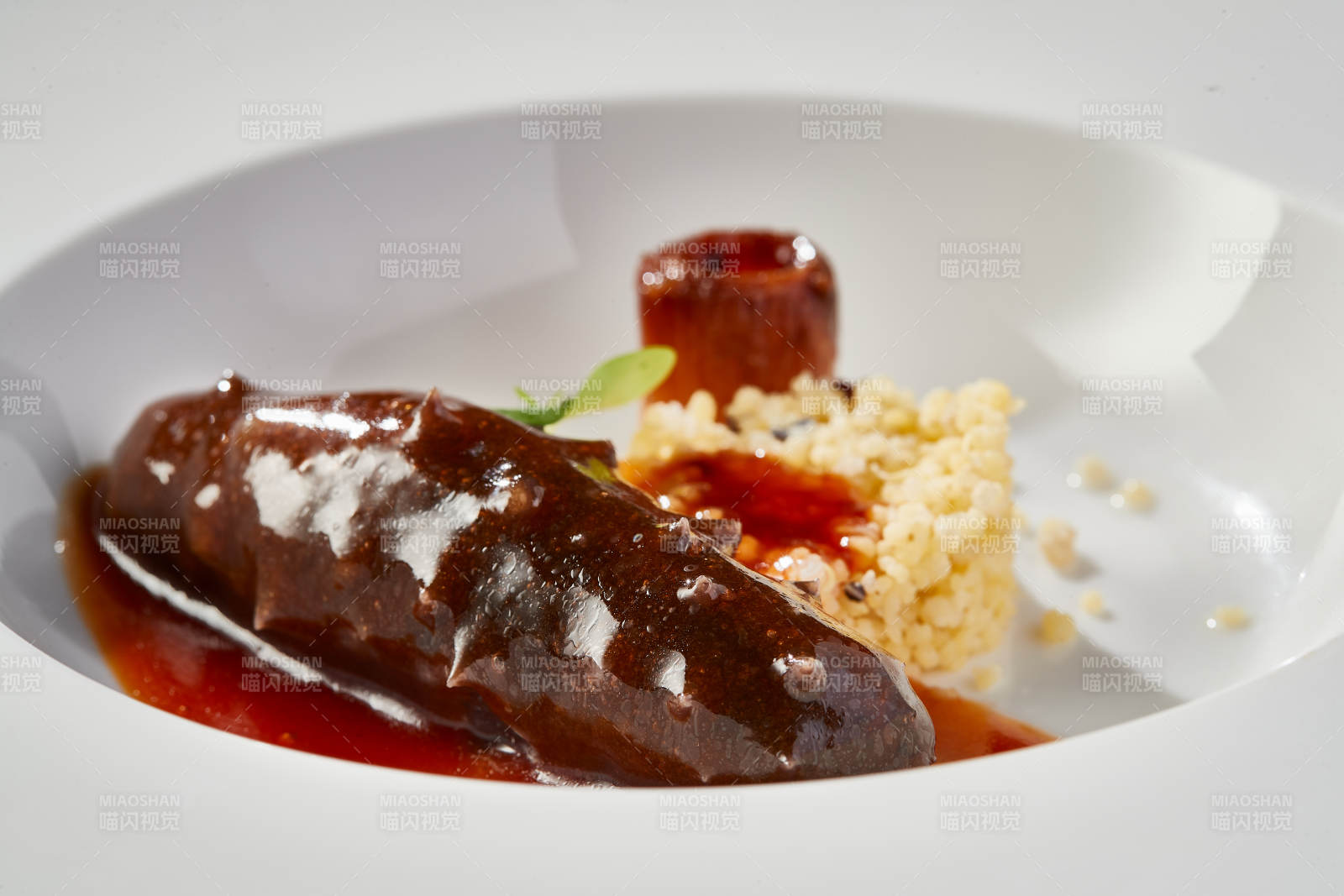 位菜藜麦捞饭配浇汁梅花参