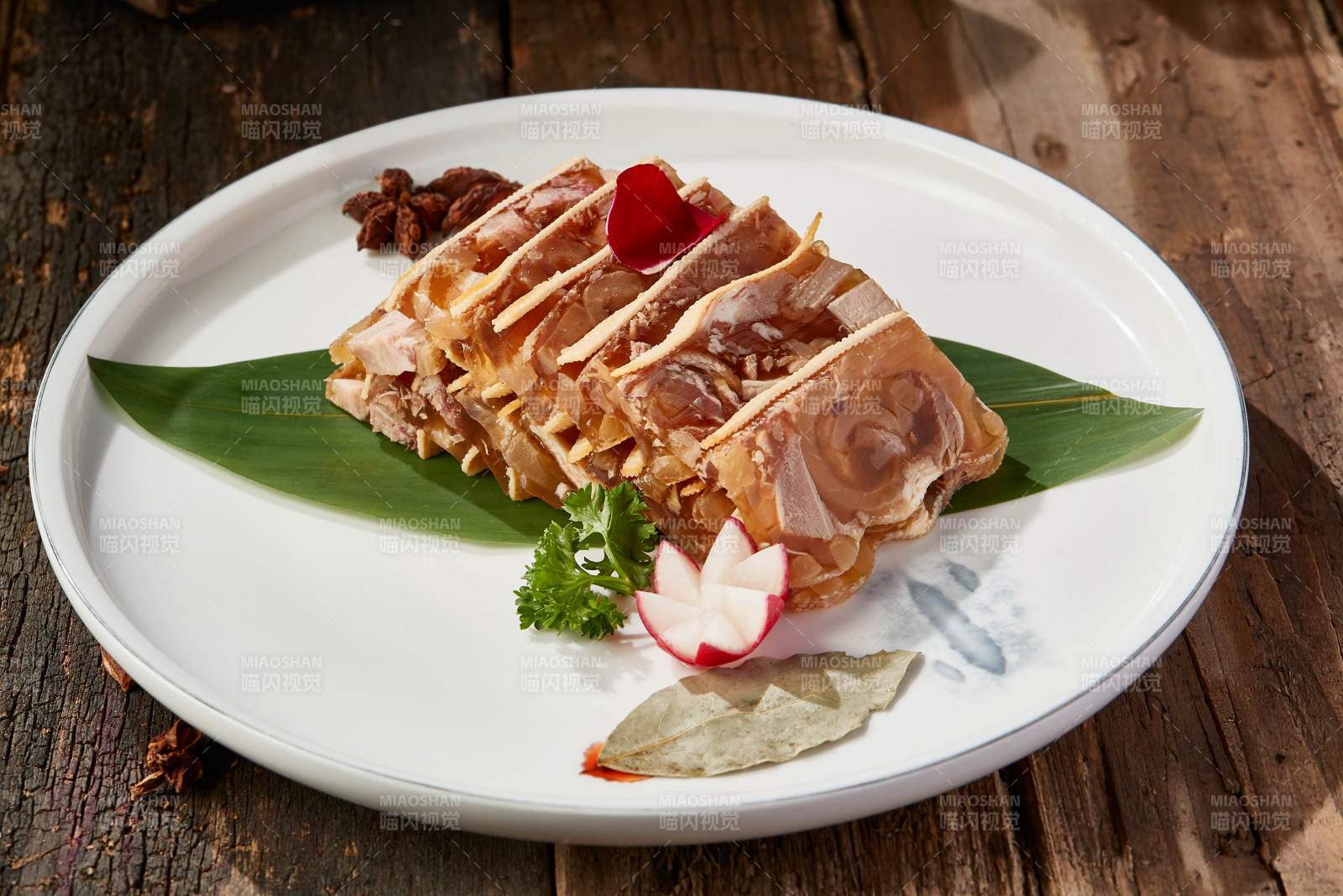 五香压肘花-摄影图