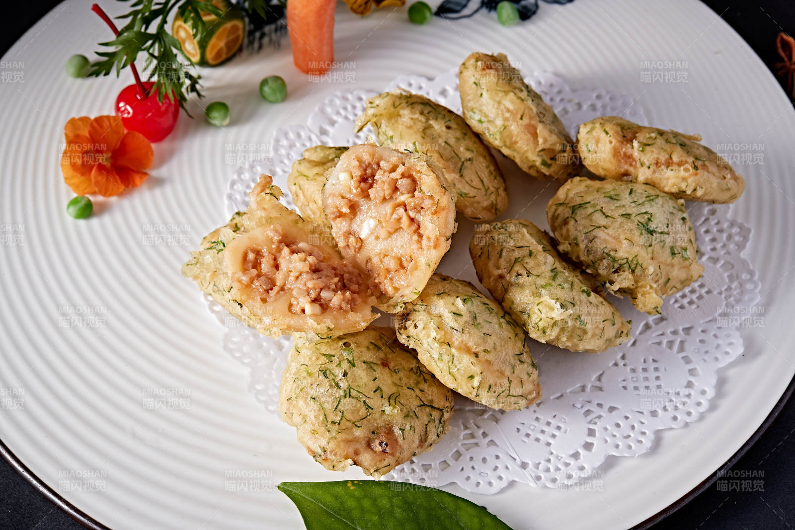 港式茶餐臘味臘腸煲仔飯