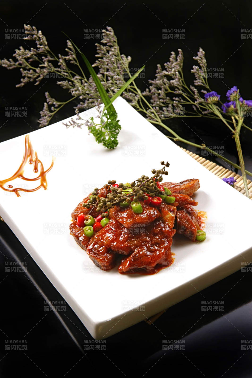 藤椒美極鮮醬牛仔骨