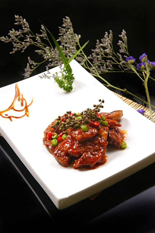 藤椒美極鮮醬牛仔骨