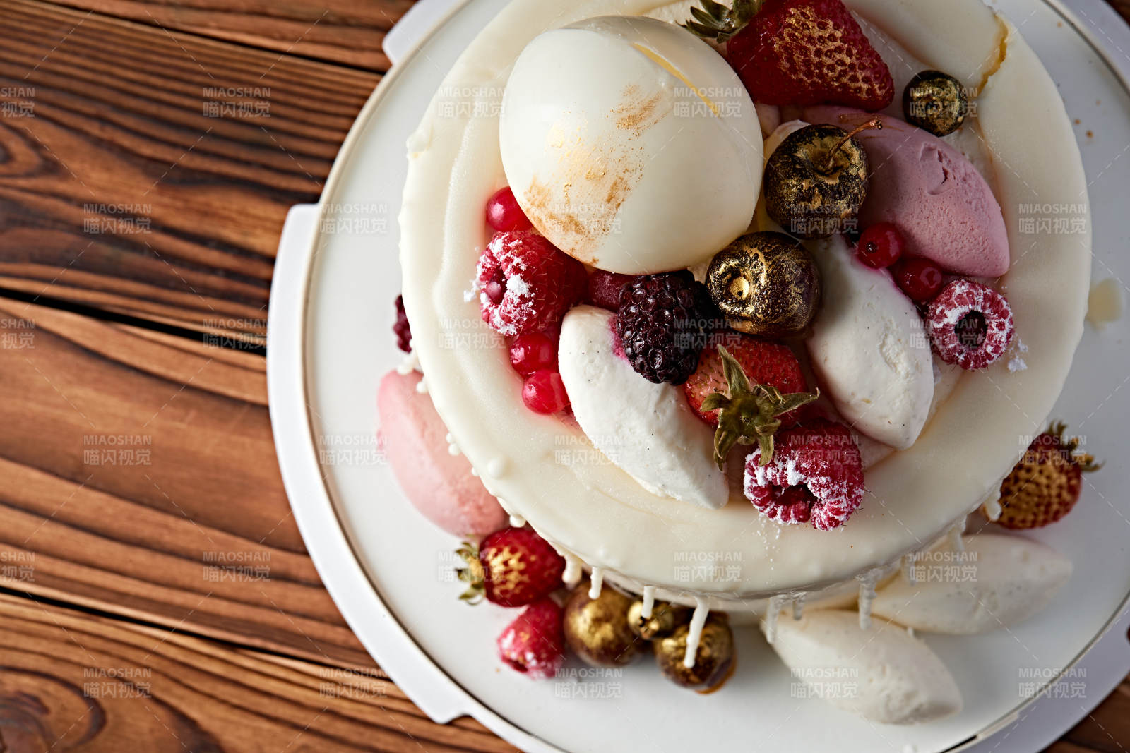 鲜果法式高级奶油慕斯生日婚礼蛋糕-摄影图