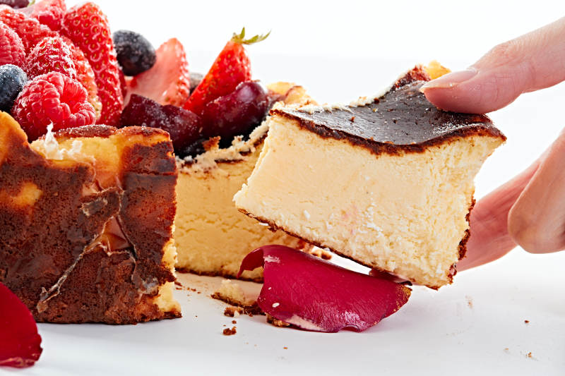 巴斯克芝士风暴鲜果乳酪蛋糕