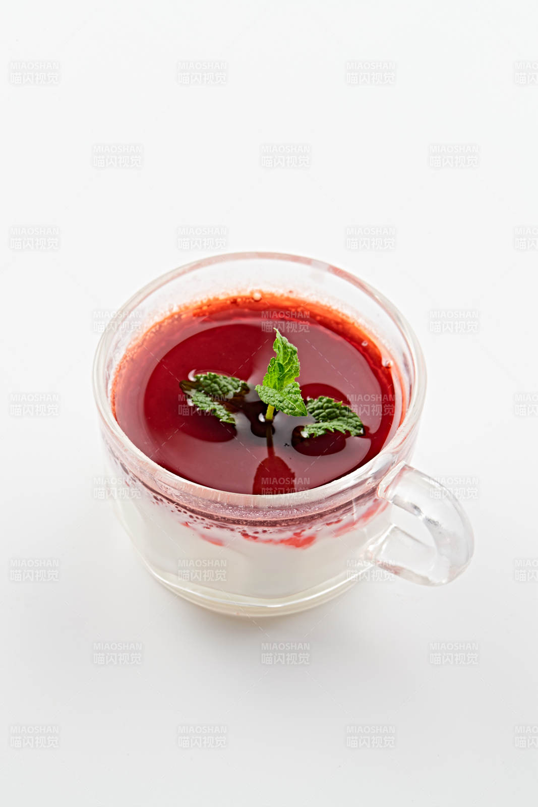 自制美味草原风味的多口味纯醸老酸奶-摄影图