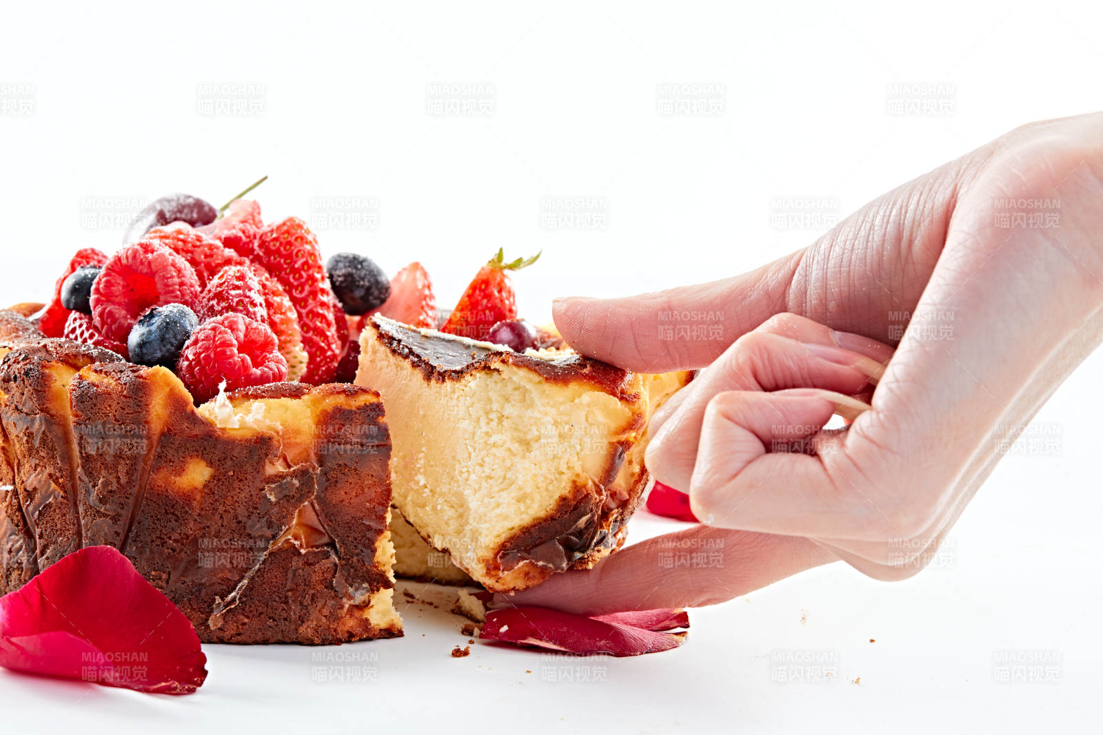 巴斯克芝士風(fēng)暴鮮果乳酪蛋糕