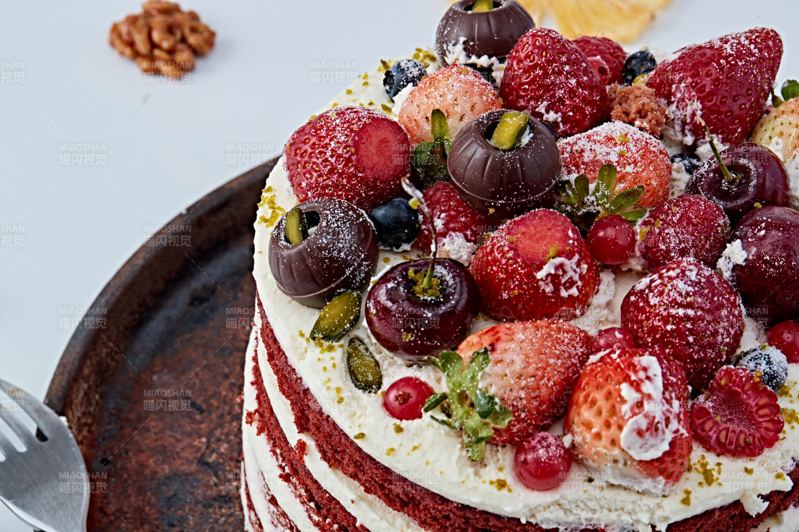 奶油抹茶鲜水果蔓越莓馅料多层蛋糕