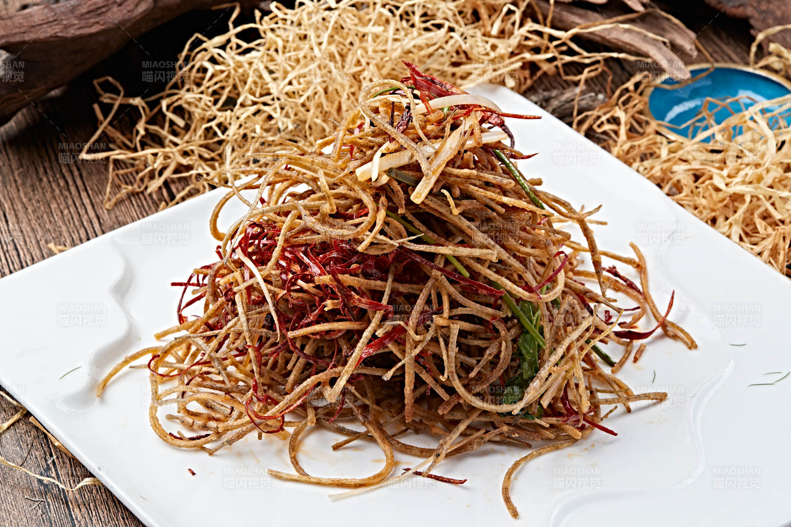 椒盐干炸海龙鱼-摄影图