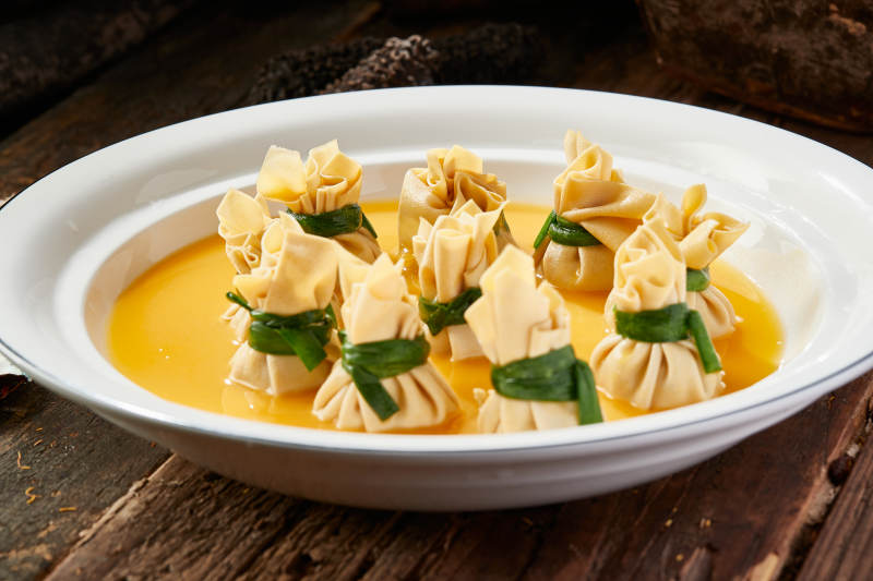 鲜鸡汤香豆皮小福袋