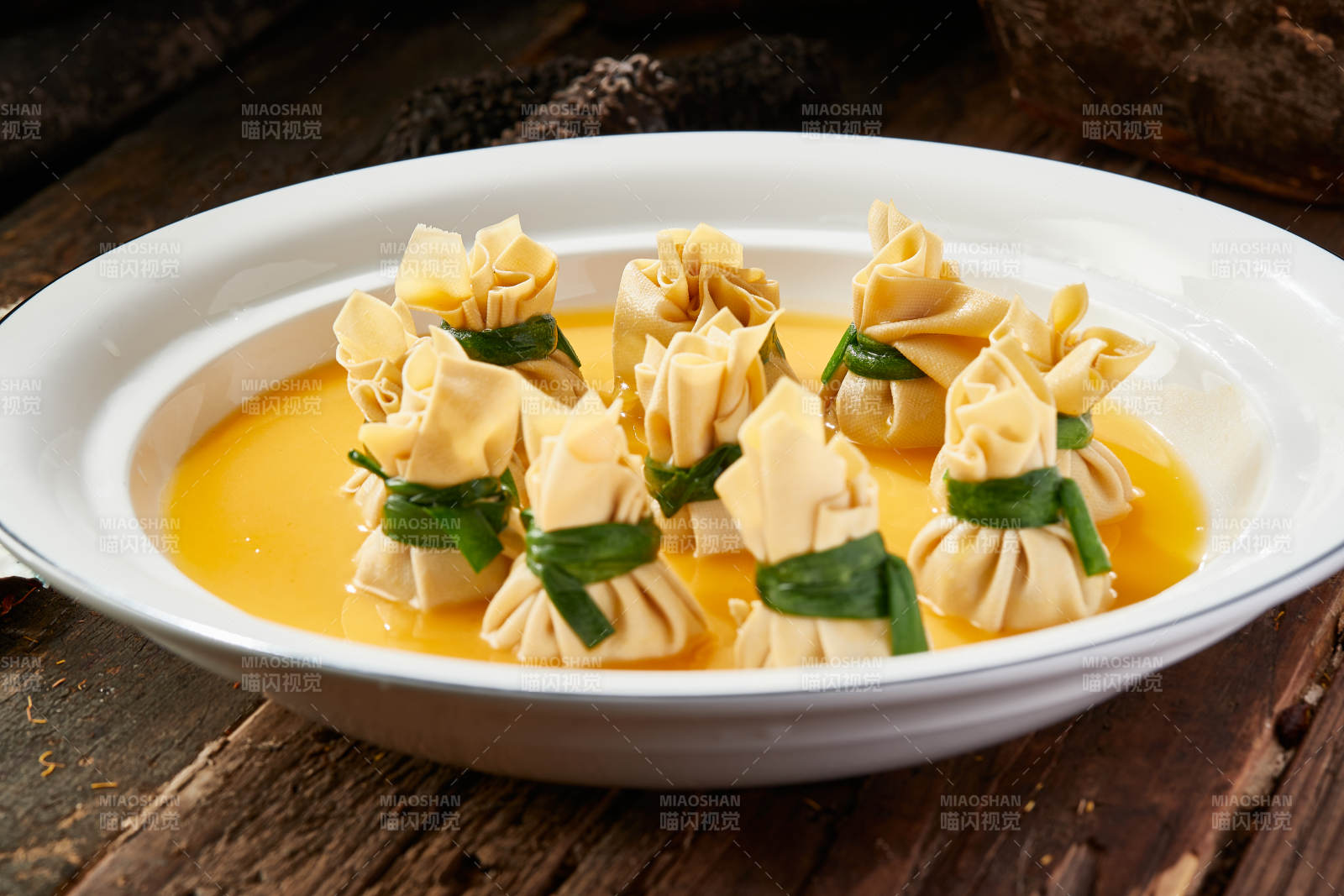 鲜鸡汤香豆皮小福袋