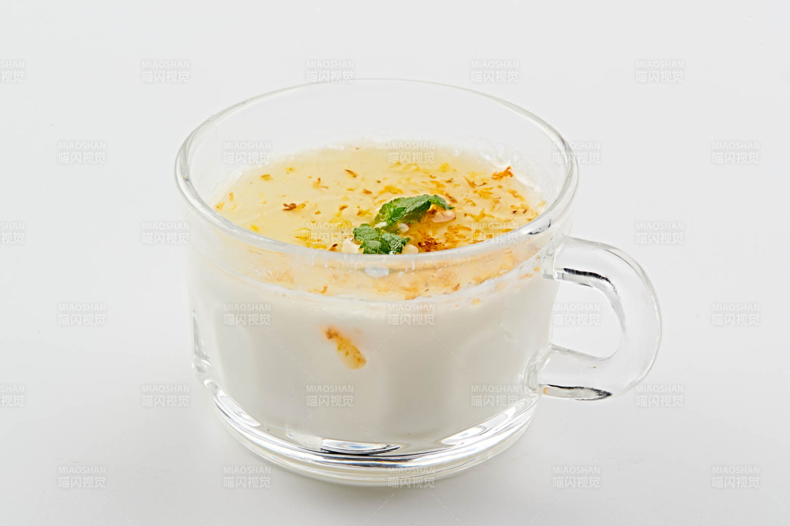 自制美味草原风味的多口味纯醸老酸奶