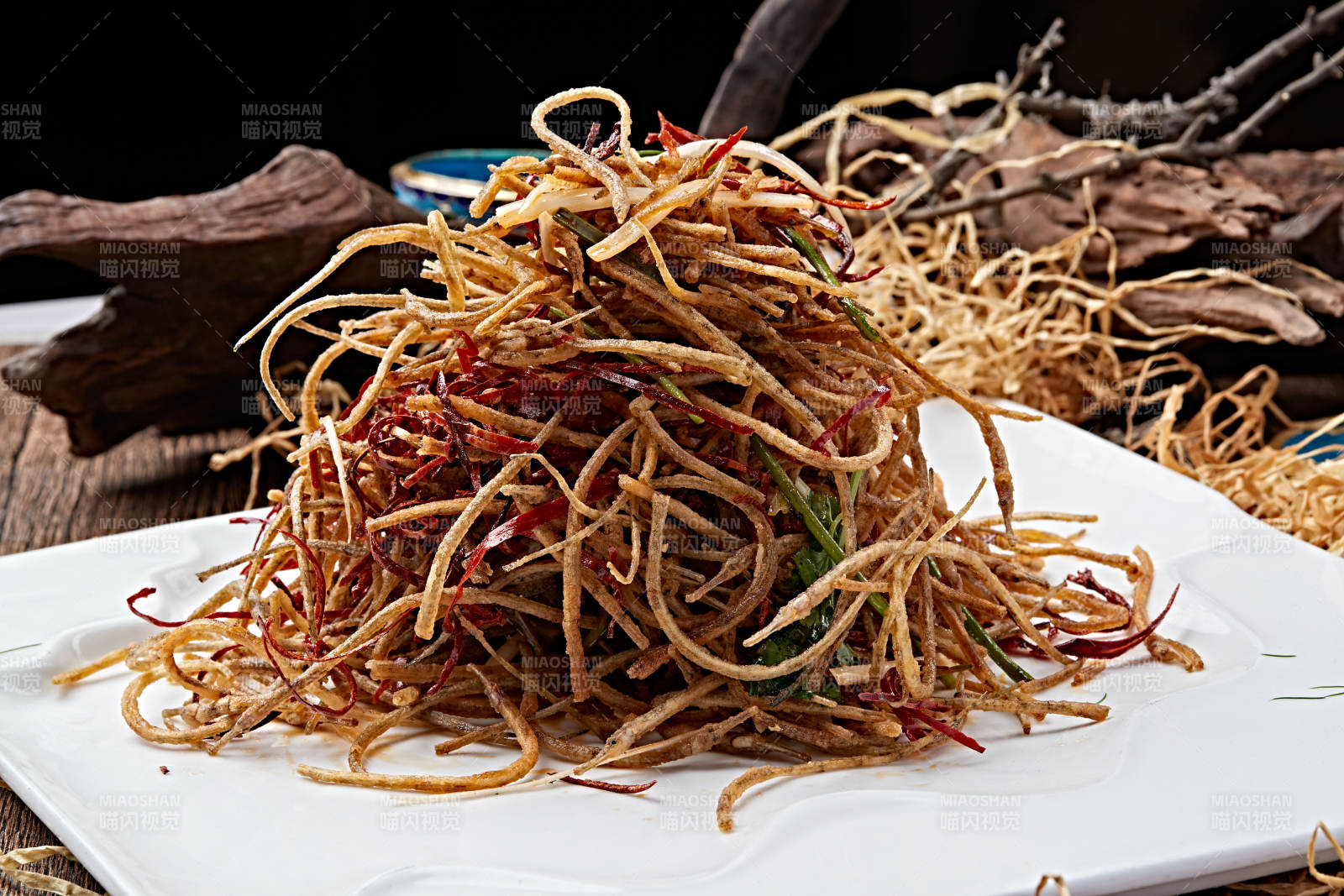 椒盐干炸海龙鱼-摄影图