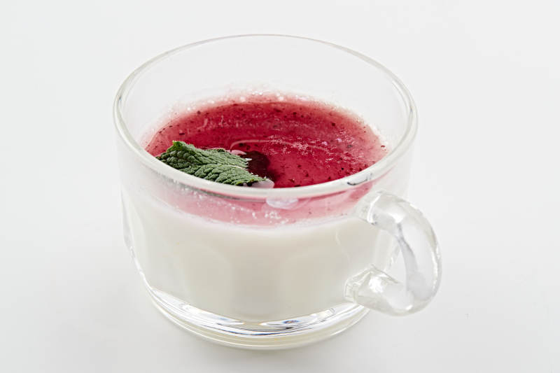 自制美味草原风味的多口味纯醸老酸奶