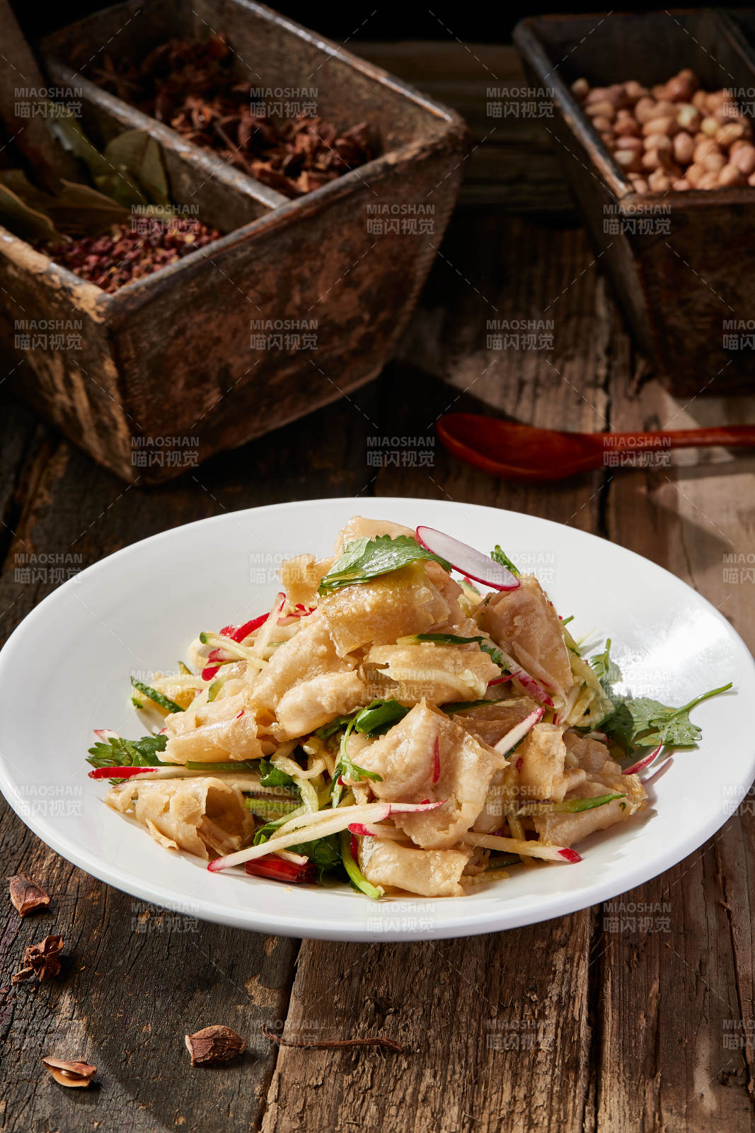 地方美食凉拌莜面