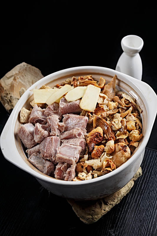 云南山珍雜菌排骨煲