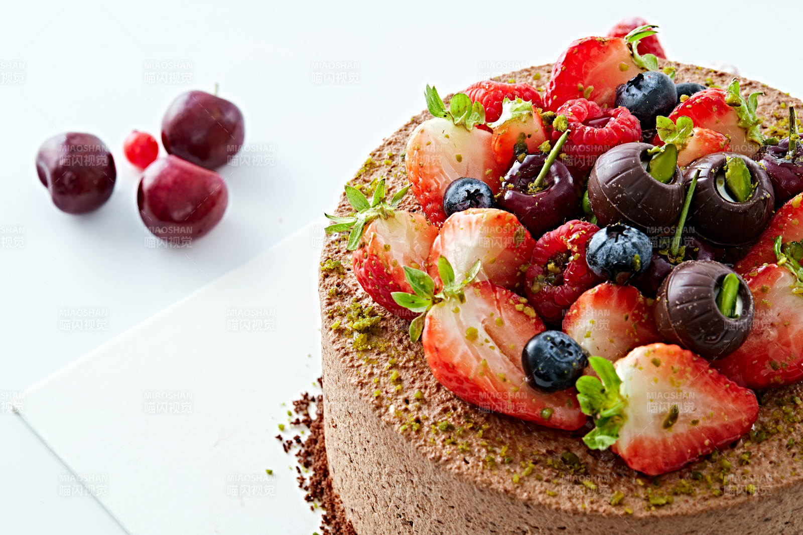 鲜果黑森林巧克力慕斯蛋糕