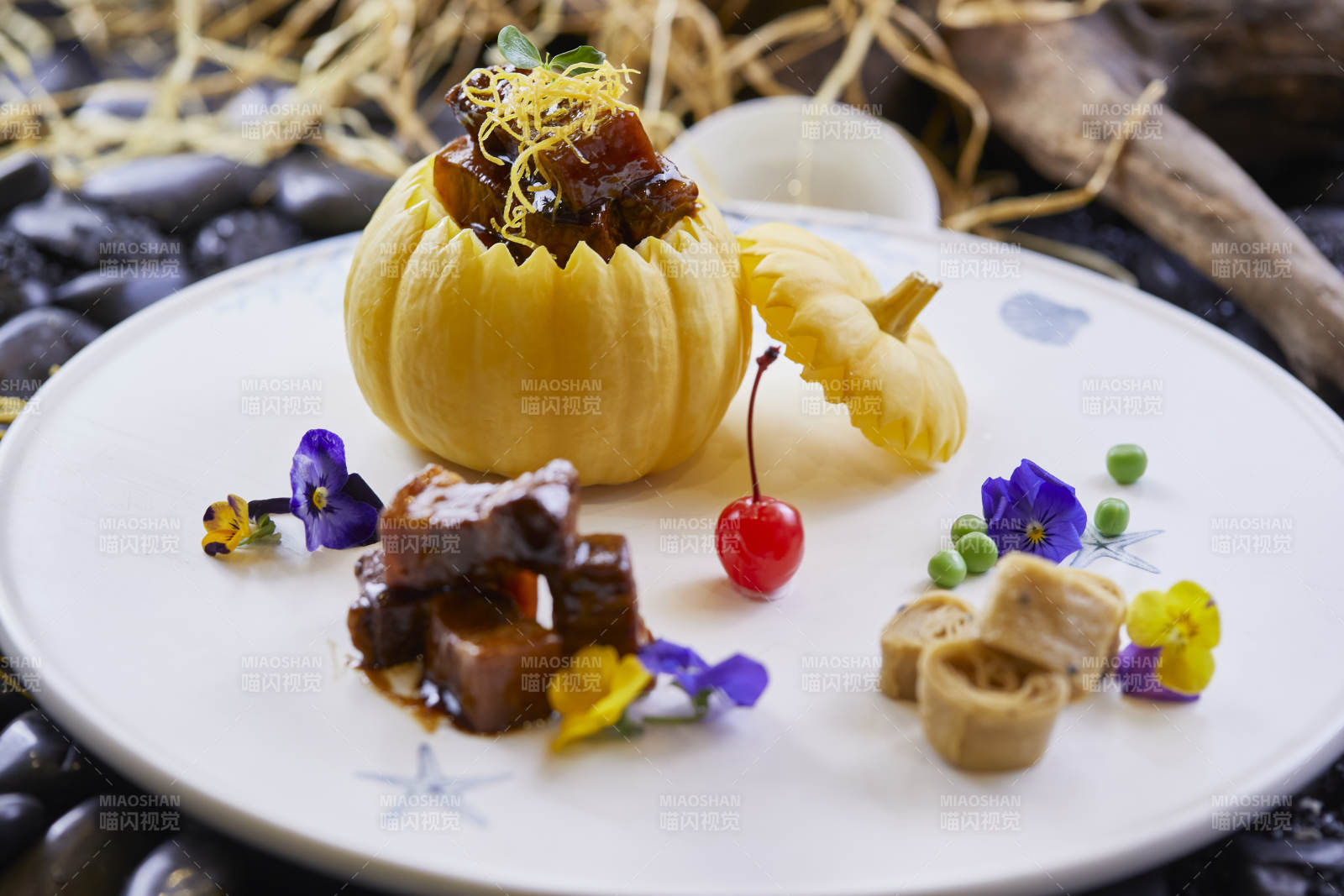 云南小瓜醸東坡肉