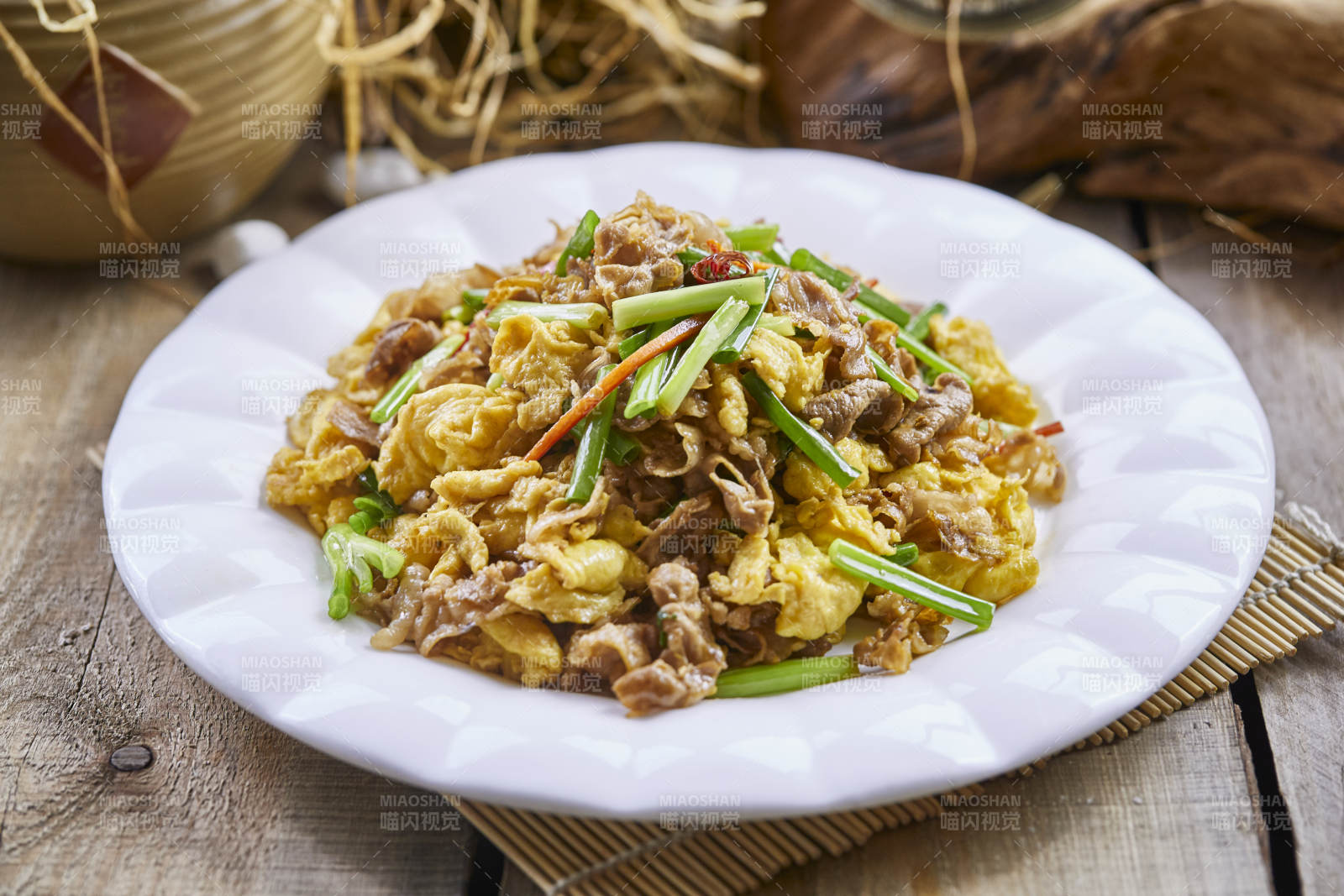 韭菜肥牛炒柴鸡蛋