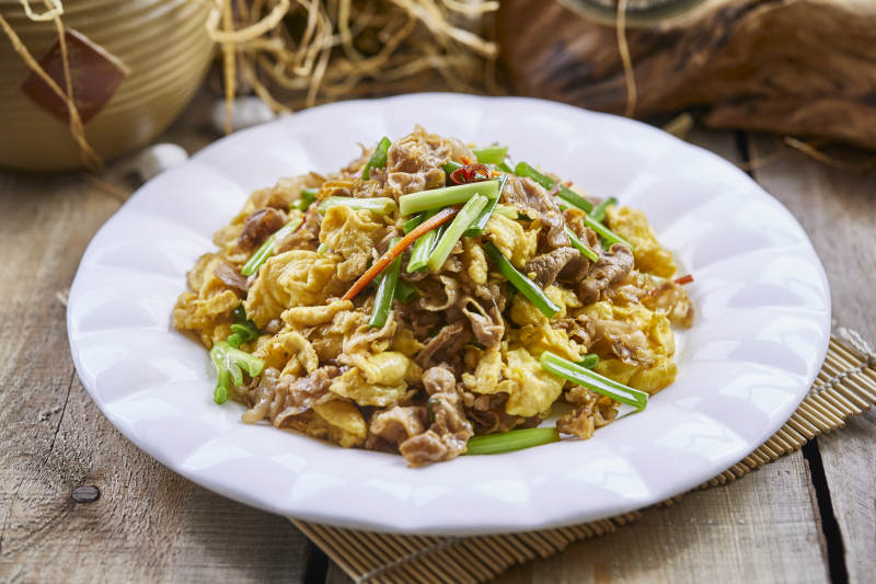 韭菜肥牛炒柴鸡蛋