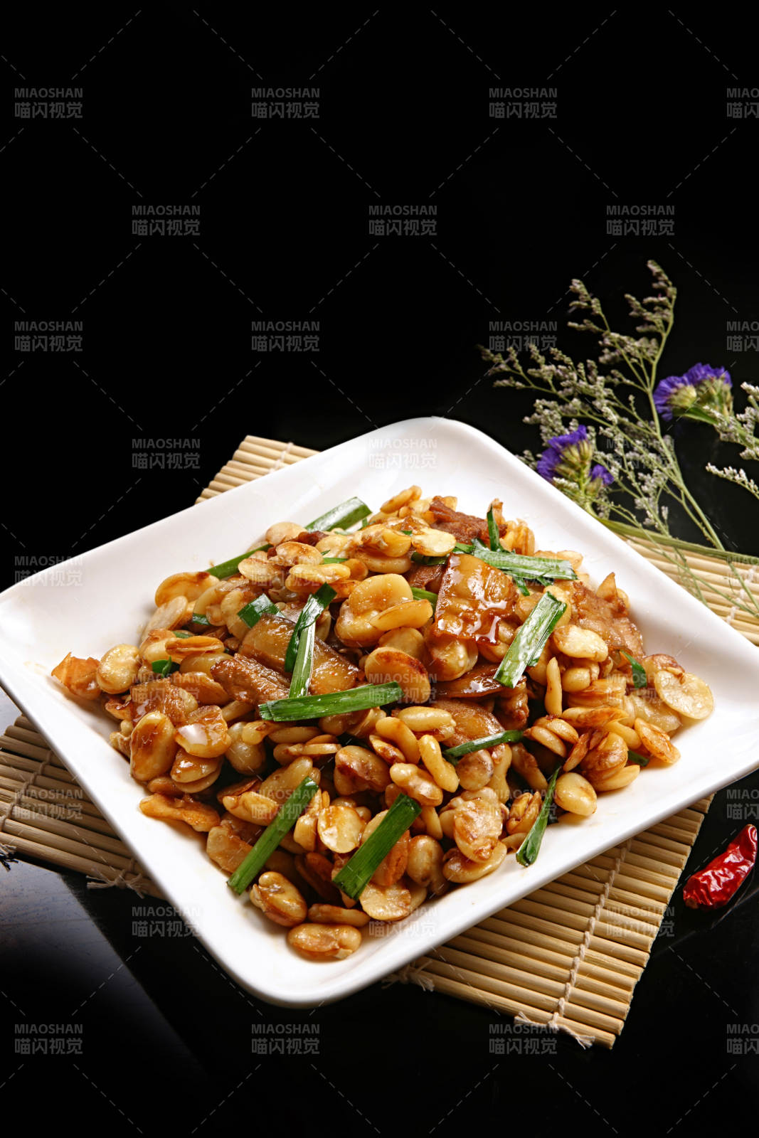 韭菜肉炒大豆瓣