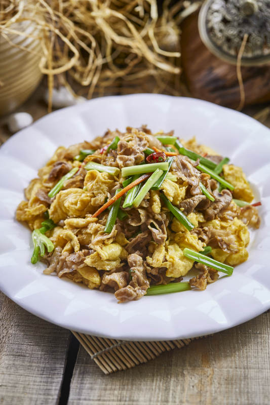 韭菜肥牛炒柴鸡蛋