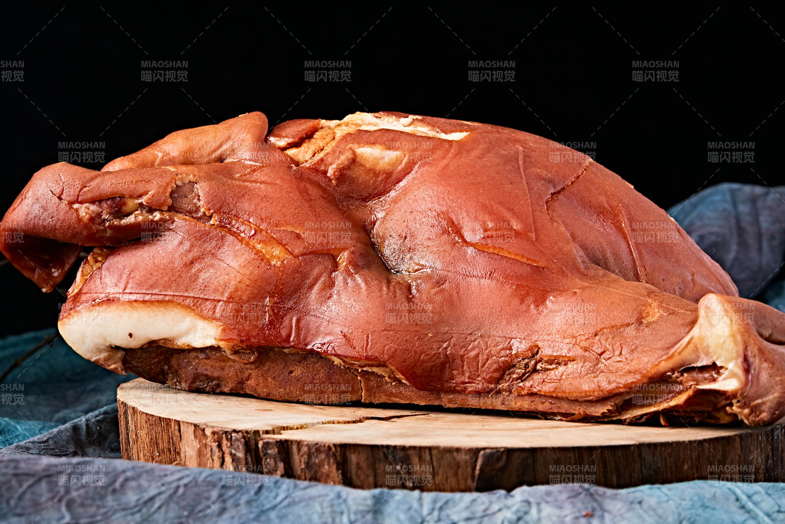 传统熟食美食熏酱卤猪头图片