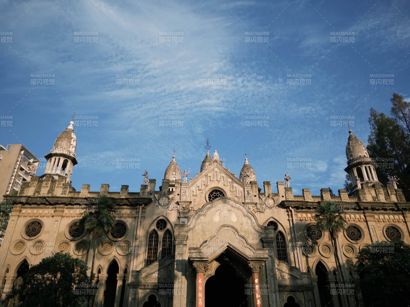 古堡式建筑风光