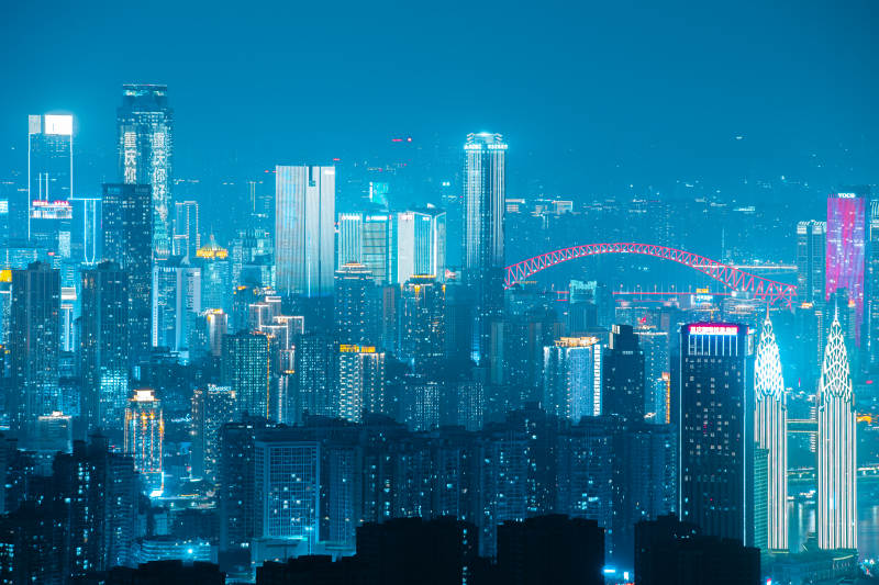 夜幕下的城市灯火