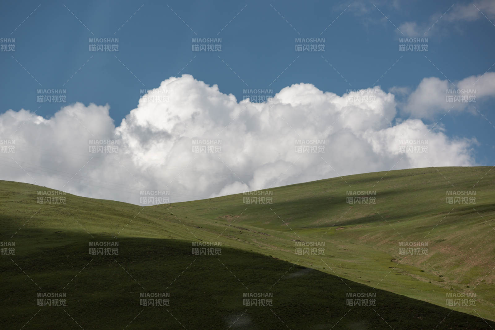 川西高原绿野云天