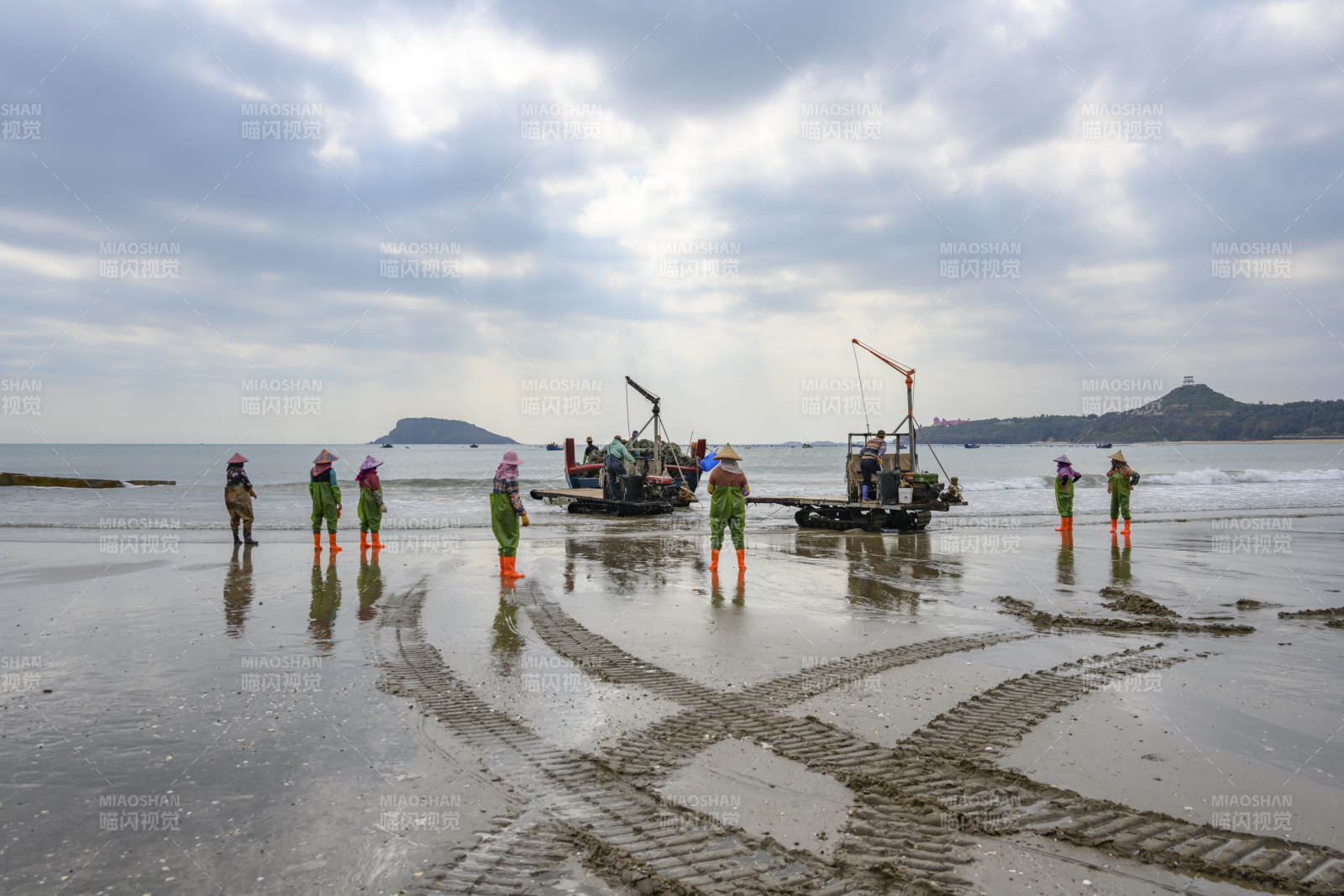 漁民灘涂作業圖
