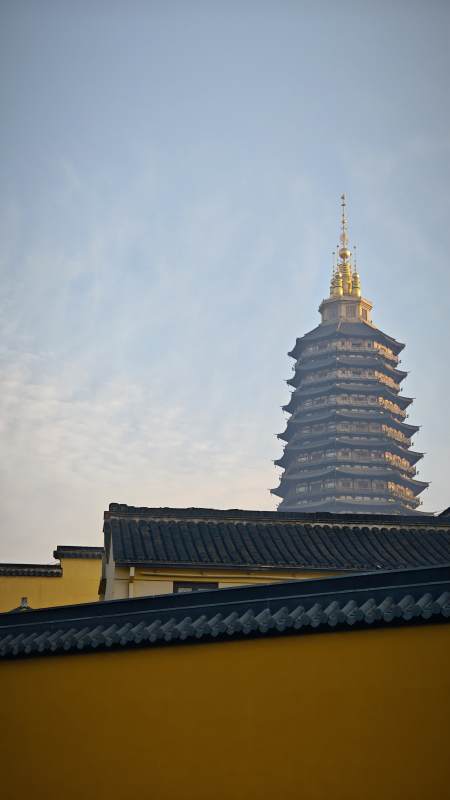 常州天宁禅寺，古塔映蓝天，（罗汉路1号）