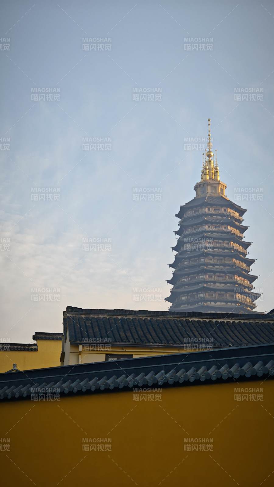 常州天宁禅寺，古塔映蓝天，（罗汉路1号）