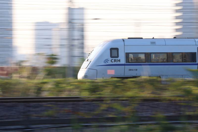 CRH高速列车疾驰
