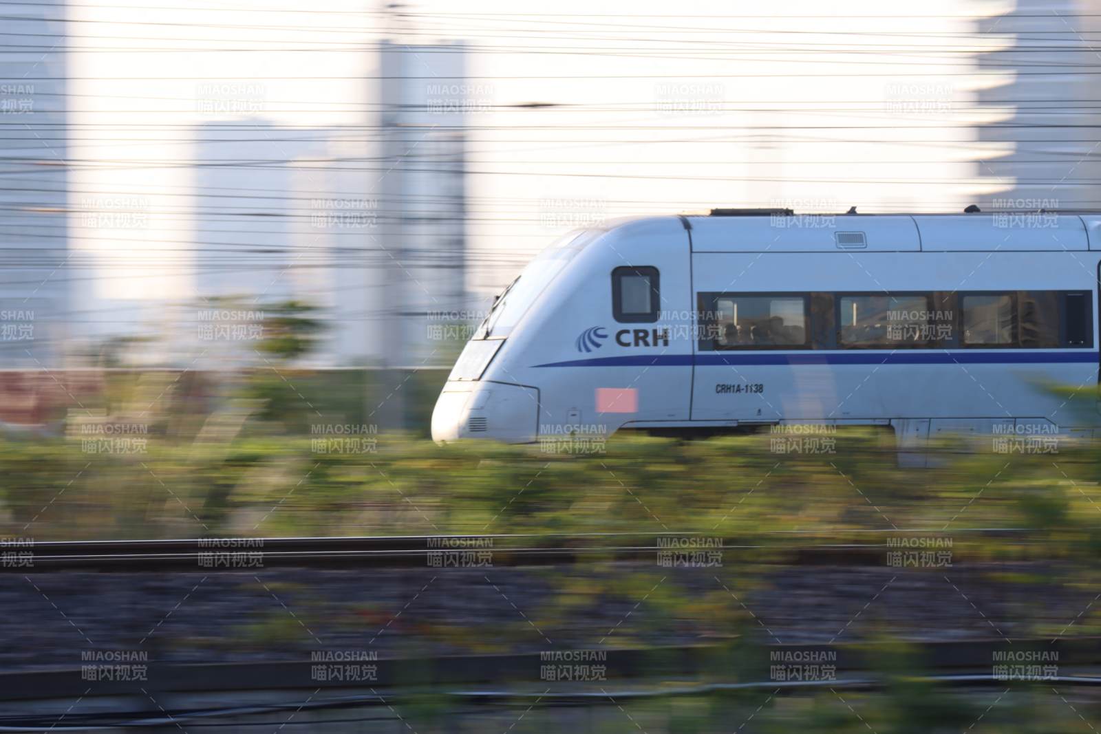 CRH高速列车疾驰