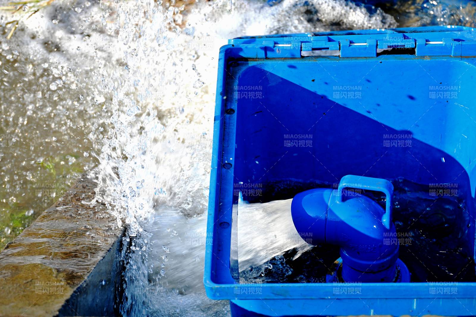 农村新型田头灌溉器