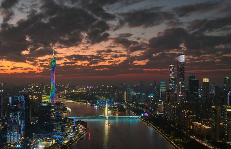 广州晚霞璀璨夺目