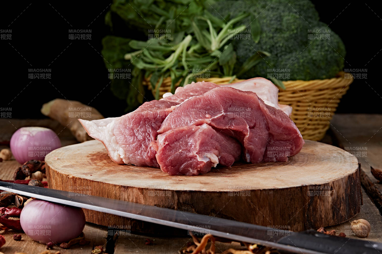 检疫合格的屠宰生鲜猪肉