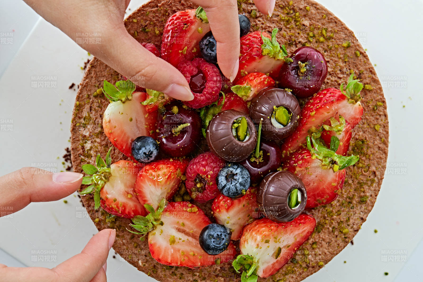 鲜果黑森林巧克力慕斯蛋糕