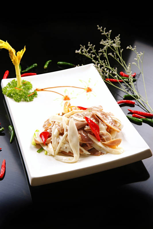 韭黃彩椒白玉菇片炒豬肚