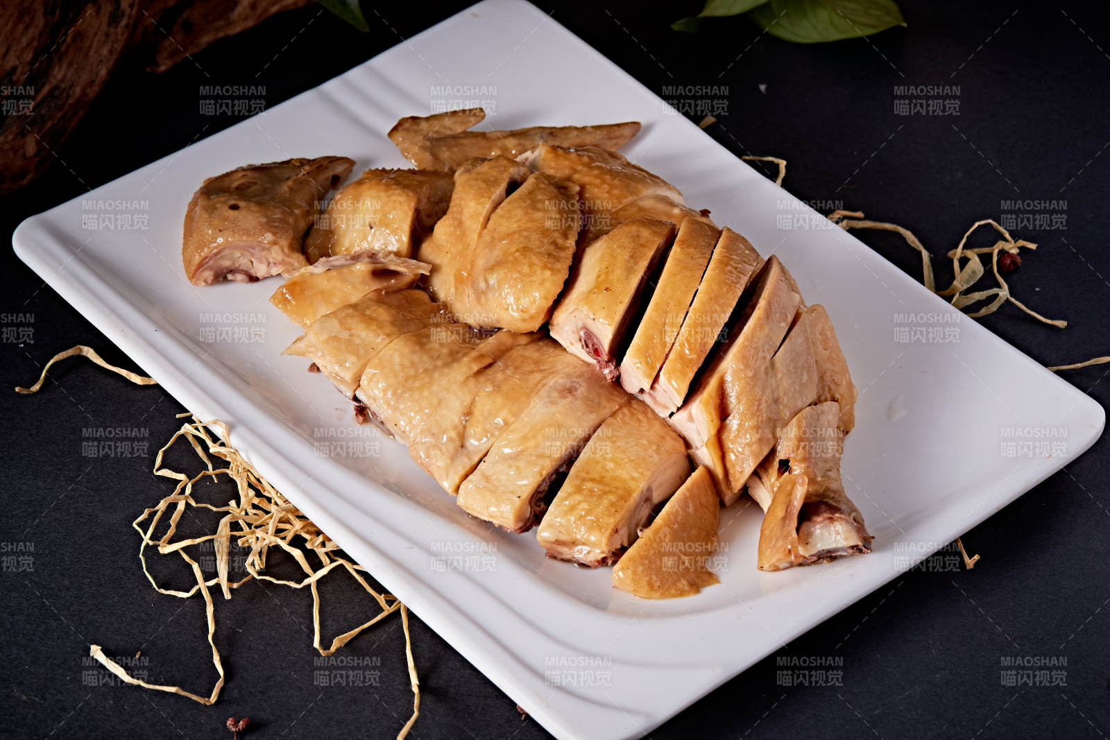 港式白切盐水鸡-摄影图