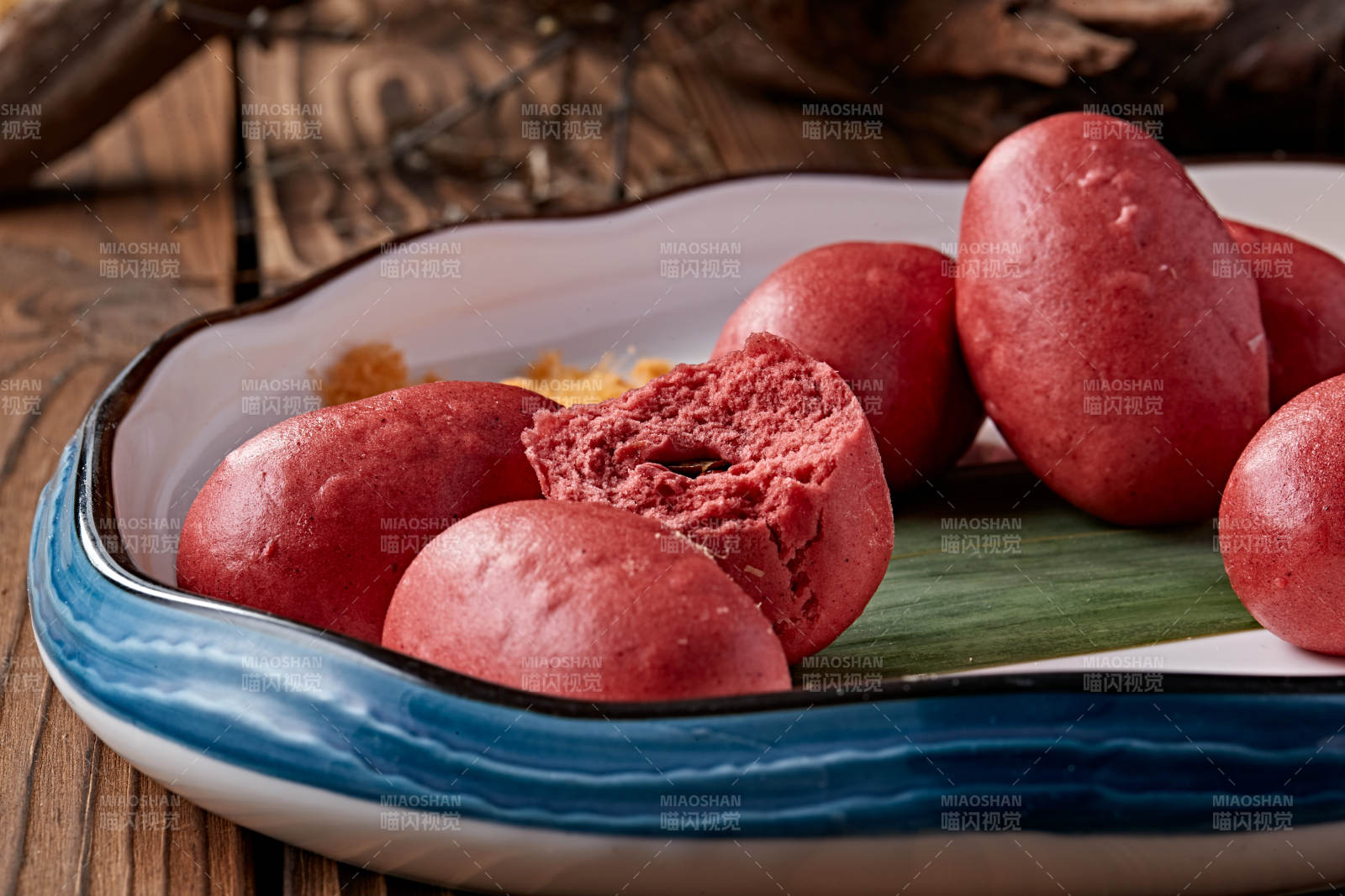 红枣面馍馍-摄影图