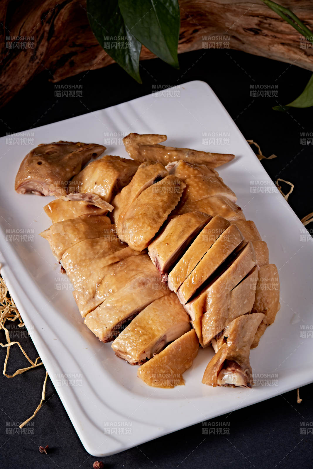 港式白切盐水鸡-摄影图