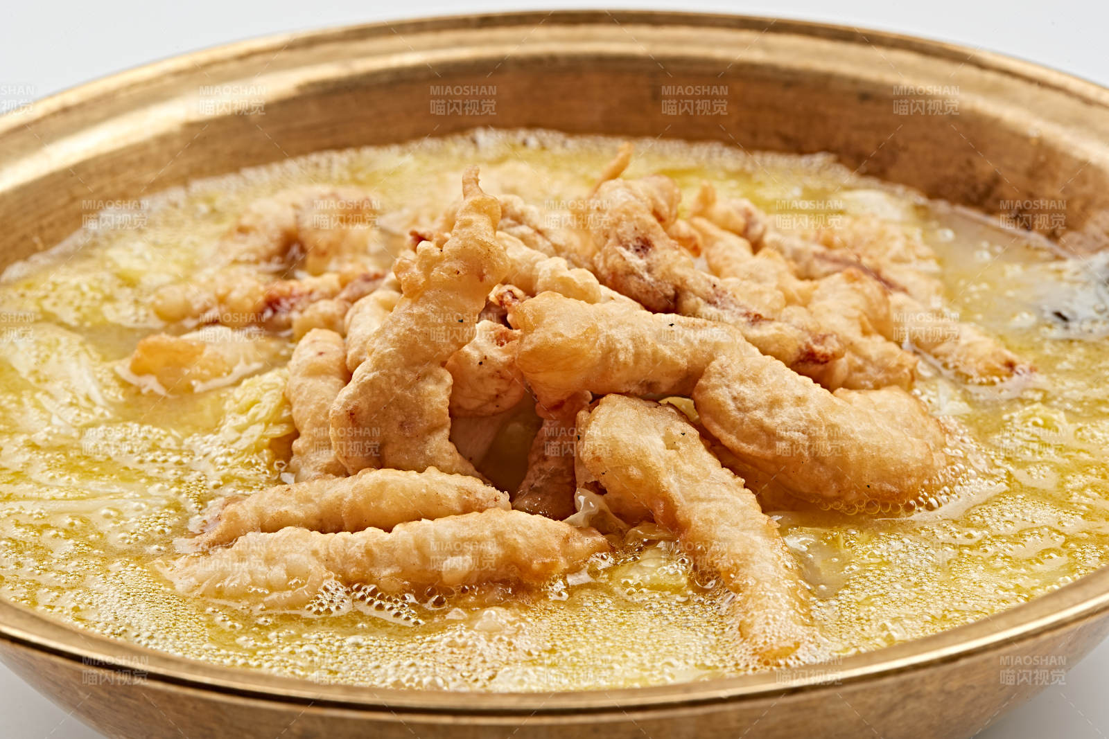 精美銅鍋裝的酸湯酥肉