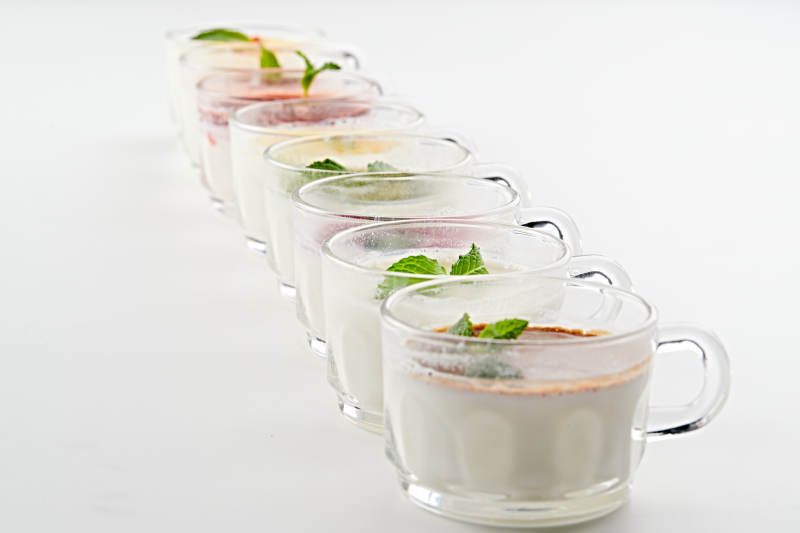 自制美味草原风味的多口味纯醸老酸奶